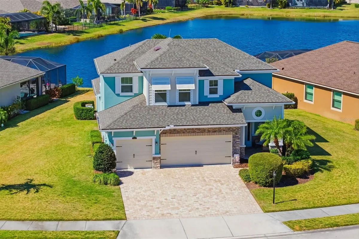 Property Slideshow image 1 of 71 | 5315 bentgrass way, Lakewood Ranch, FL, 34211