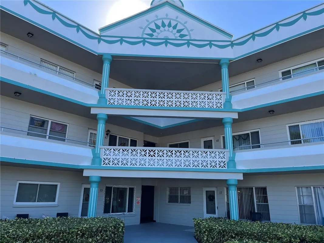 Property Slideshow image 1 of 47 | 2371 israeli dr 39, Clearwater, FL, 33763