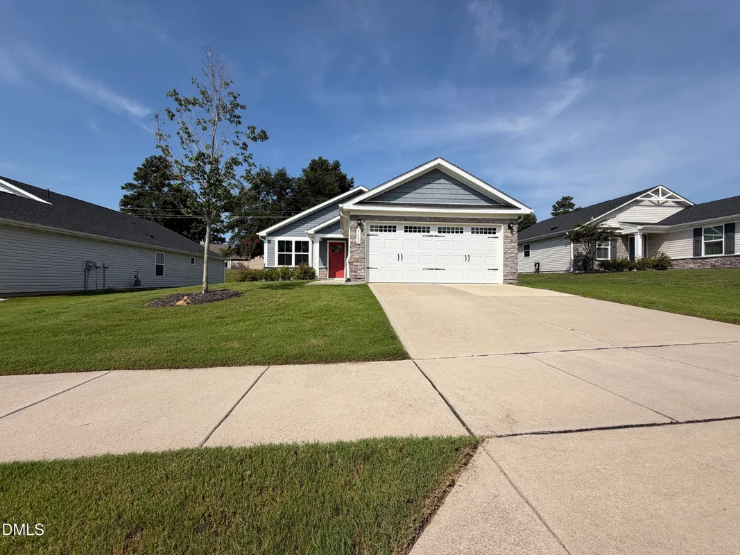 Property Slideshow image 1 of 17 | 8680 kenridge ln, Fuquay Varina, NC, 27526