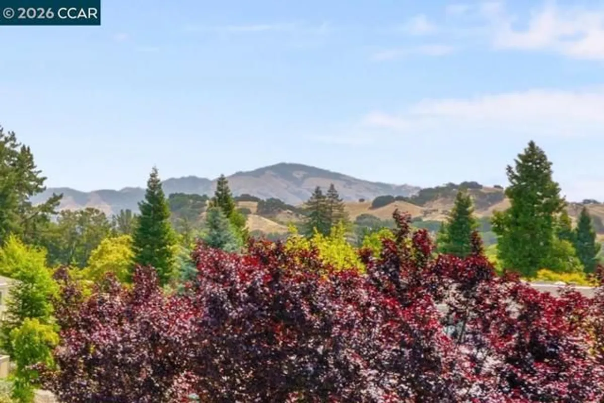 Property Slideshow image 1 of 30 | 1549 oakmont dr 3, Walnut Creek, CA, 94595