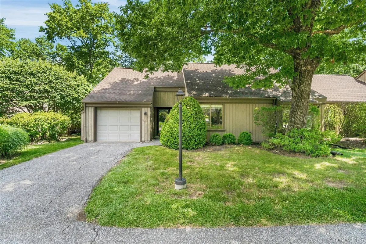 Property Slideshow image 1 of 38 | 371 heritage hls a, Somers, NY, 10589