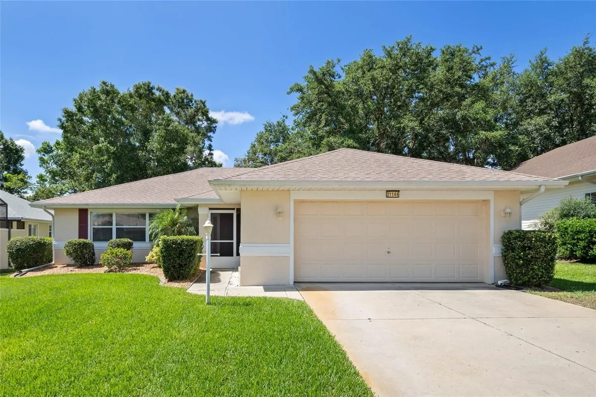 Property Slideshow image 1 of 37 | 21144 royal st georges ln, Leesburg, FL, 34748