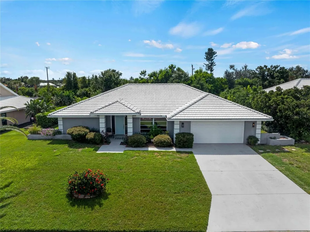 Property Slideshow image 1 of 61 | 523 warwick dr, Venice, FL, 34293