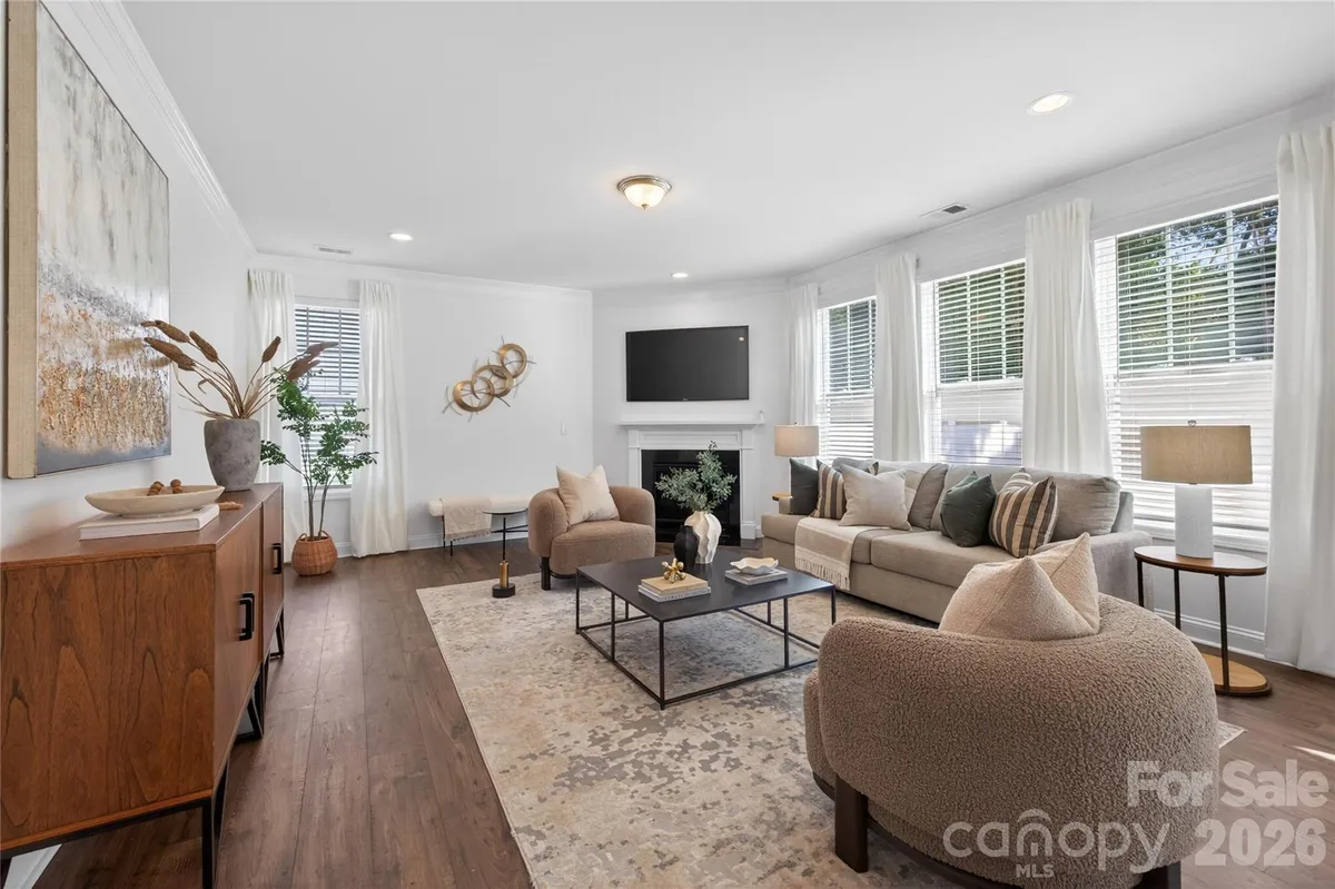 Property Slideshow image 1 of 45 | 1212 englewood dr, Lake Wylie, SC, 29710