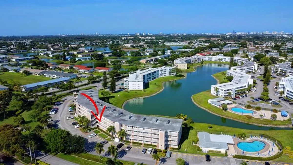 Property Slideshow image 1 of 62 | 267 wellington j # 267, West Palm Beach, FL, 33417