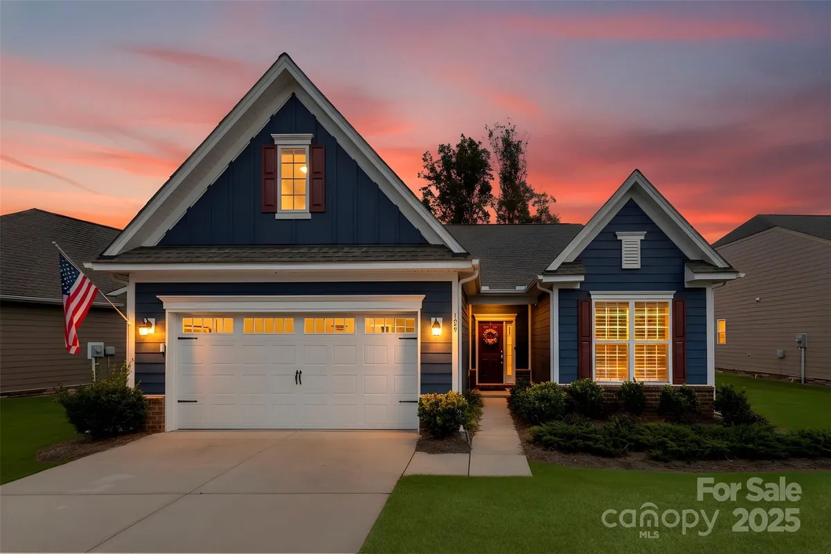 Property Slideshow image 1 of 41 | 129 picasso trl, Mount Holly, NC, 28120