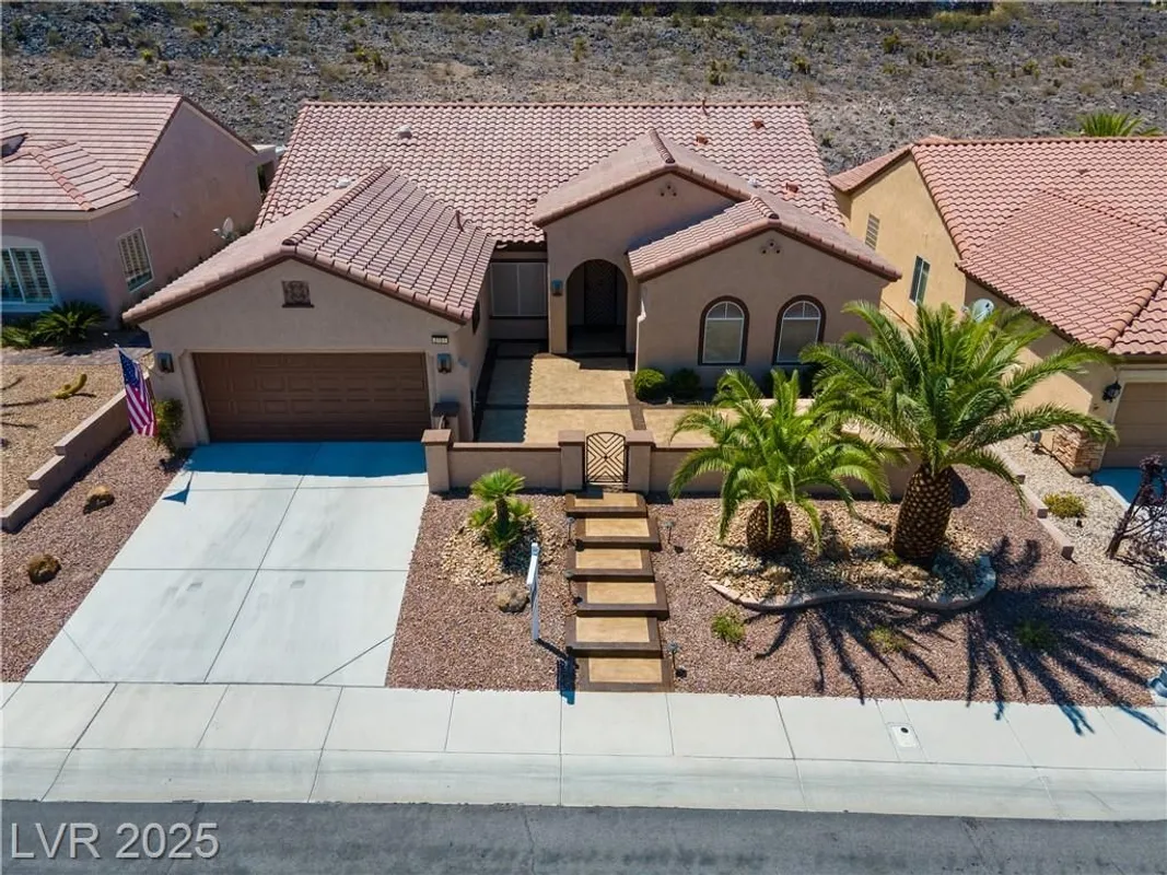 Property Slideshow image 1 of 31 | 2151 shadow canyon dr, Henderson, NV, 89044