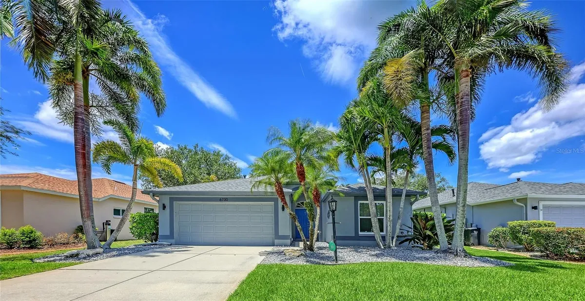 Property Slideshow image 1 of 71 | 6730 w country club ln, Sarasota, FL, 34243