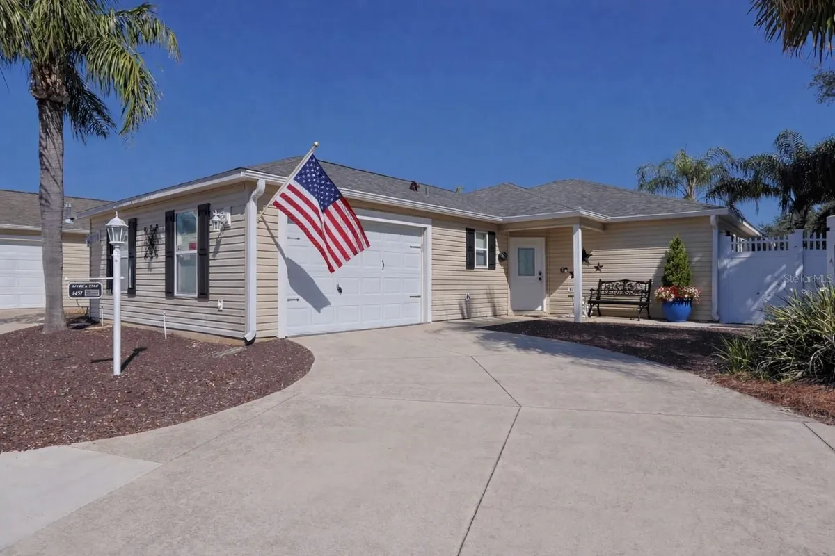 Property Slideshow image 1 of 27 | 1451 rosedale way, The Villages, FL, 32162