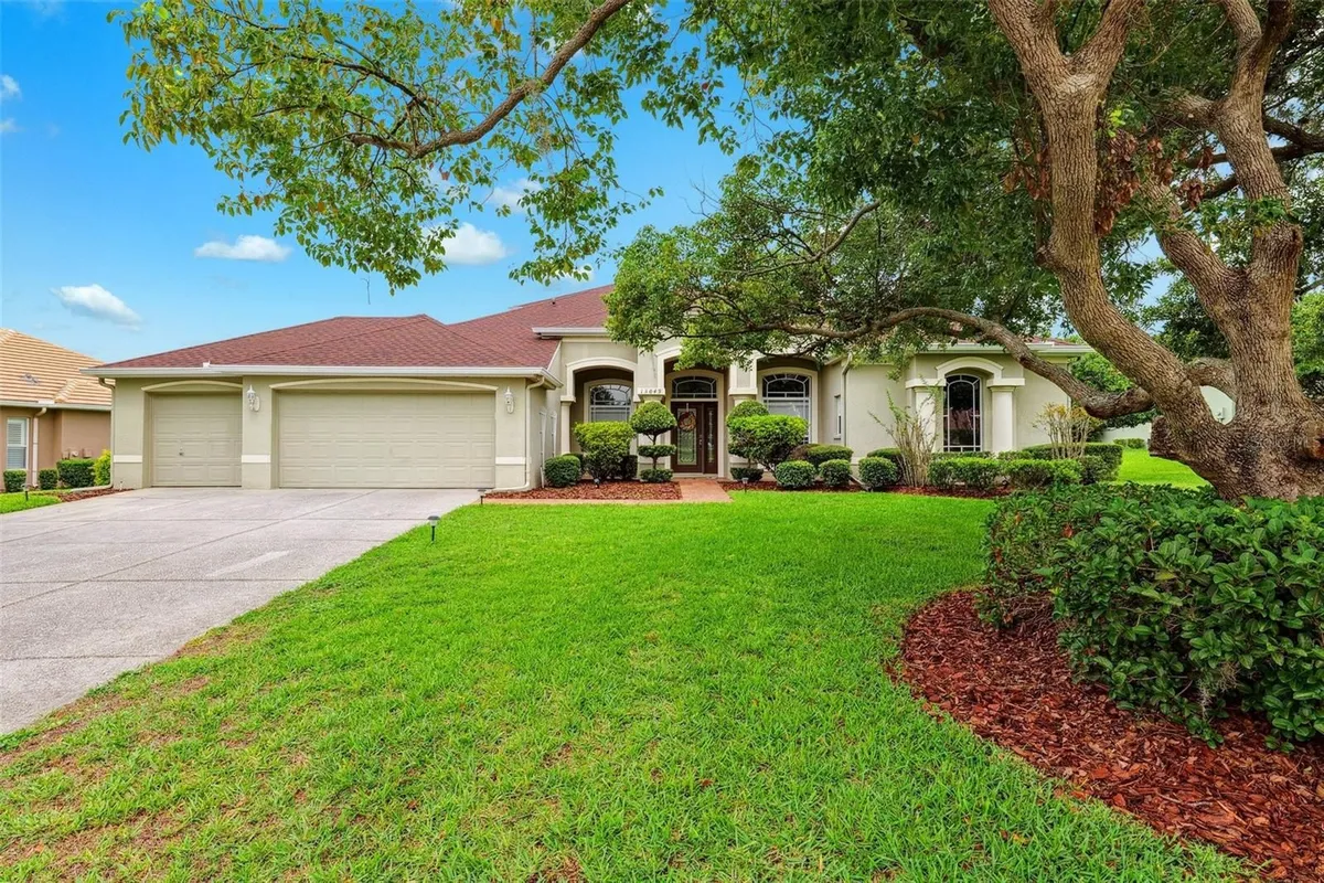 Property Slideshow image 1 of 50 | 13049 thoroughbred dr, Dade City, FL, 33525