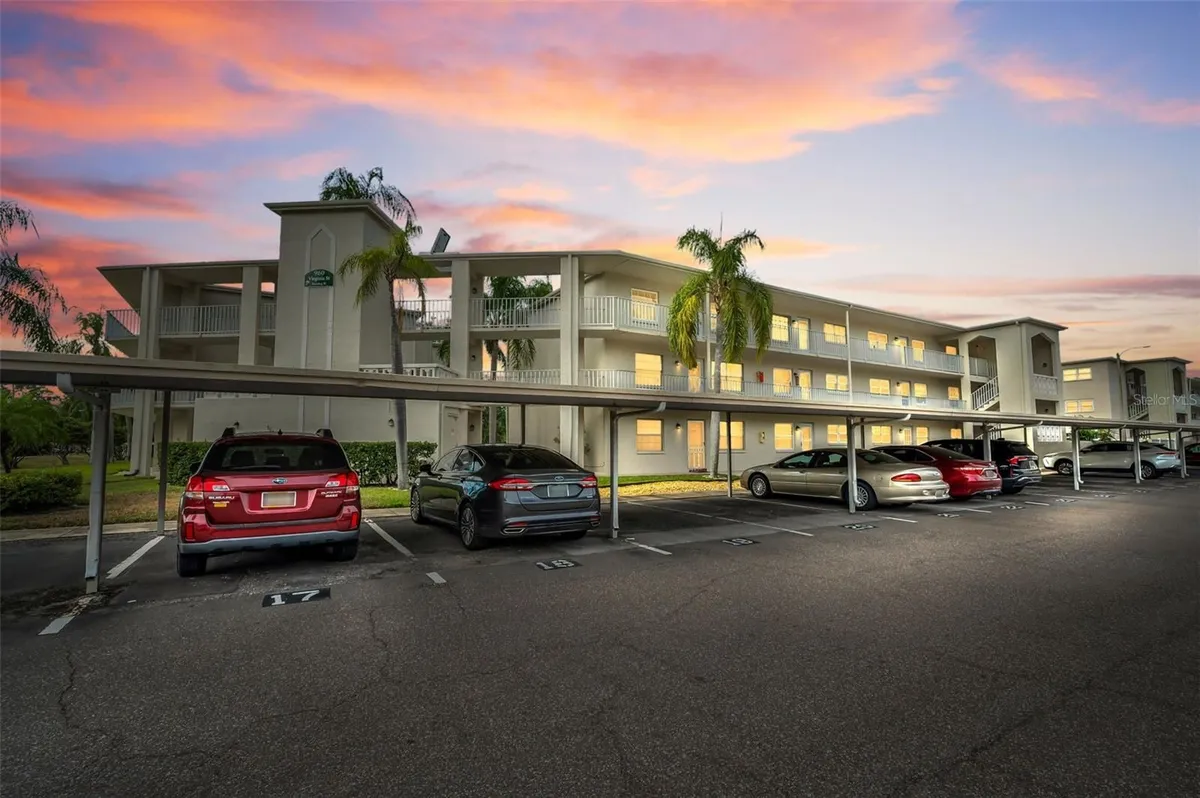 Property Slideshow image 1 of 53 | 960 virginia st 307, Dunedin, FL, 34698