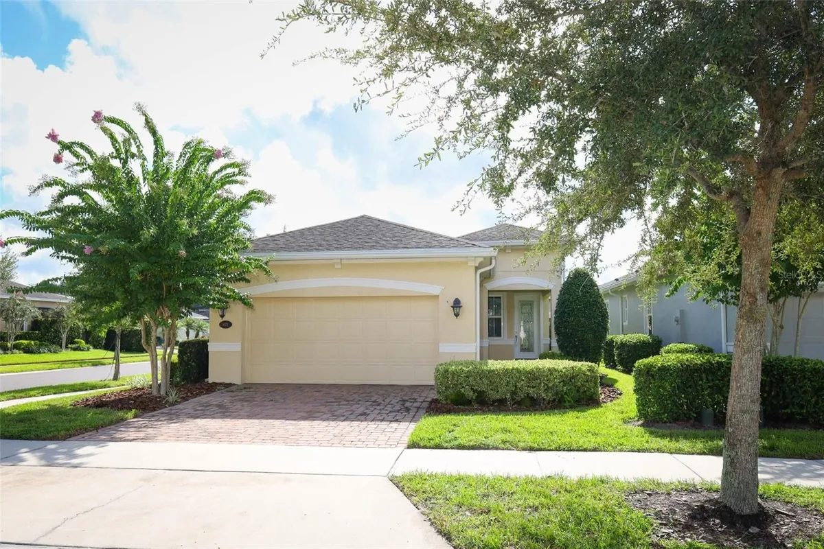 Property Slideshow image 1 of 43 | 1677 victoria gardens dr, Deland, FL, 32724