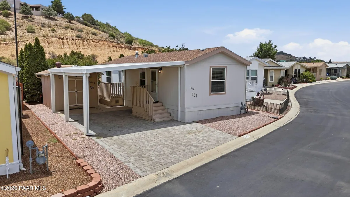 Property Slideshow image 1 of 30 | 1012 n mountain brush dr 331, Dewey-Humboldt, AZ, 86327