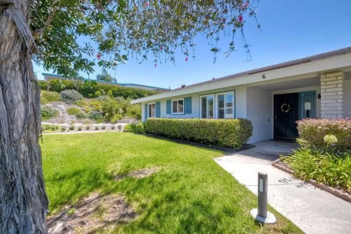 Property Slideshow image 1 of 34 | 3755 vista campana 6, Oceanside, CA, 92057