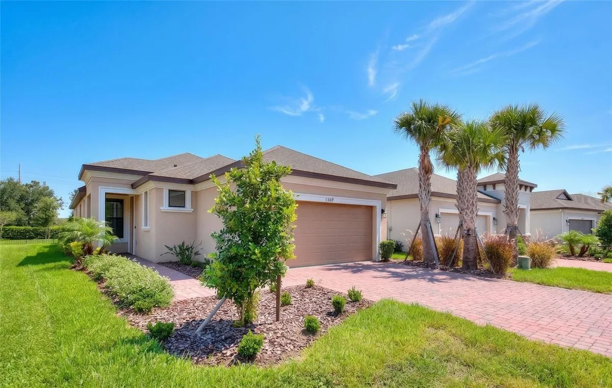Property Slideshow image 1 of 43 | 1369 lombardi ct, Poinciana, FL, 34759