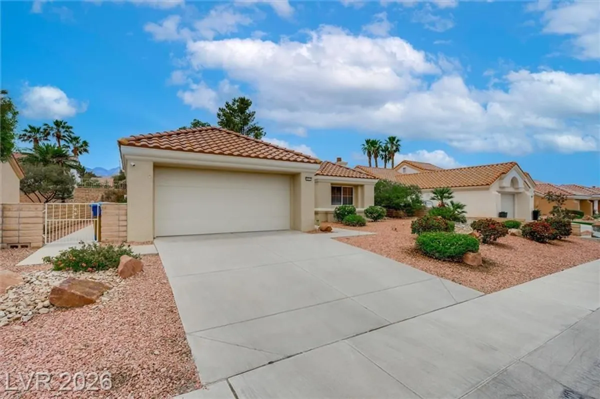 Property Slideshow image 1 of 35 | 3017 hawksdale dr, Las Vegas, NV, 89134