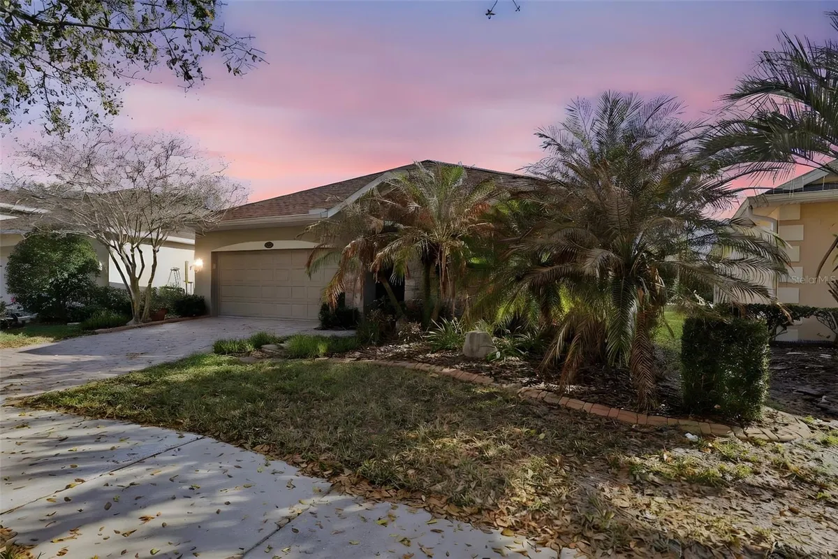 Property Slideshow image 1 of 49 | 207 heywood ter, Deland, FL, 32724