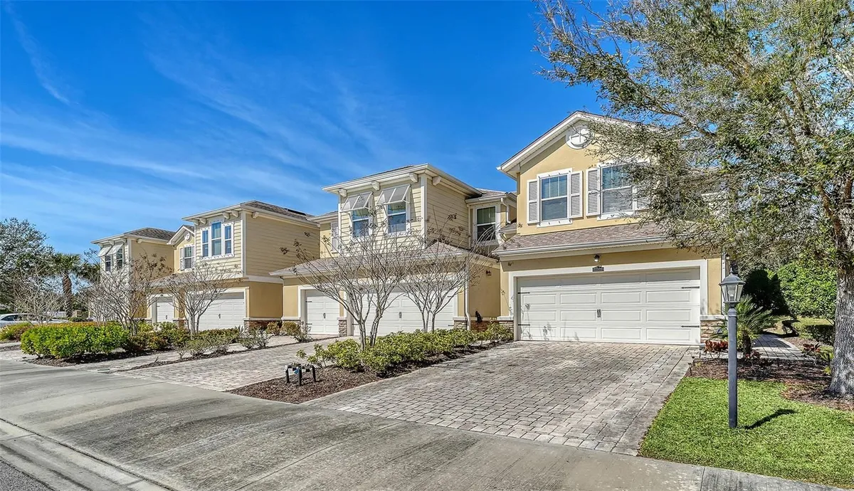 Property Slideshow image 1 of 50 | 12321 trailhead dr, Lakewood Ranch, FL, 34211