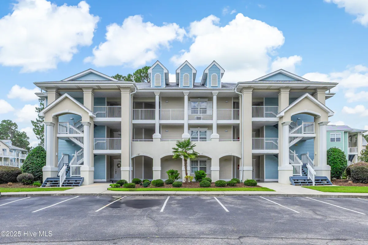 Property Slideshow image 1 of 43 | 330 s middleton dr 1201, Calabash, NC, 28467