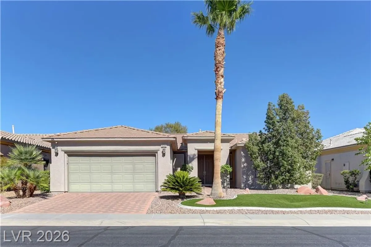 Property Slideshow image 1 of 26 | 4690 denaro dr, Las Vegas, NV, 89135