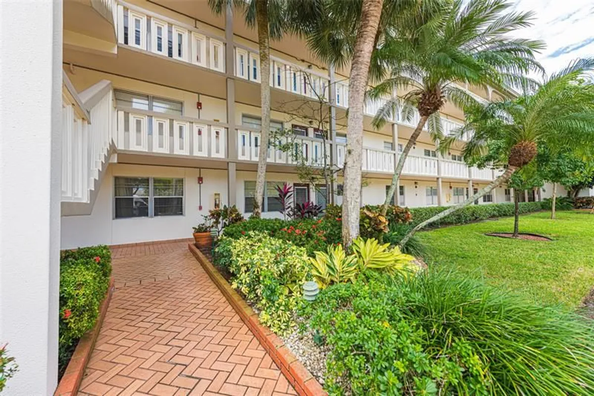 Property Slideshow image 1 of 30 | 3405 bimini ln d1, Coconut Creek, FL, 33066