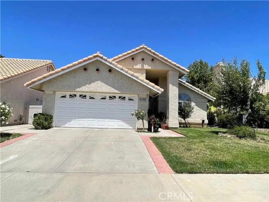 Property Slideshow image 1 of 25 | 5913 oakmont dr, Banning, CA, 92220