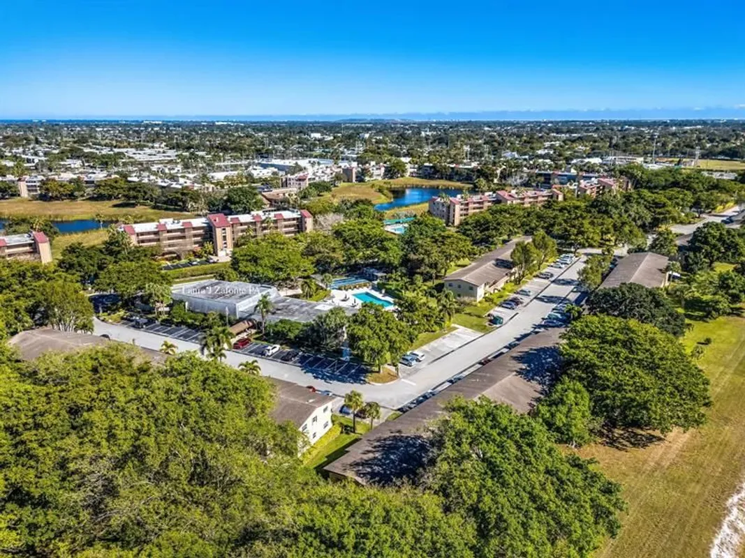 Property Slideshow image 1 of 27 | 7610 nw 1st st 204, Margate, FL, 33063