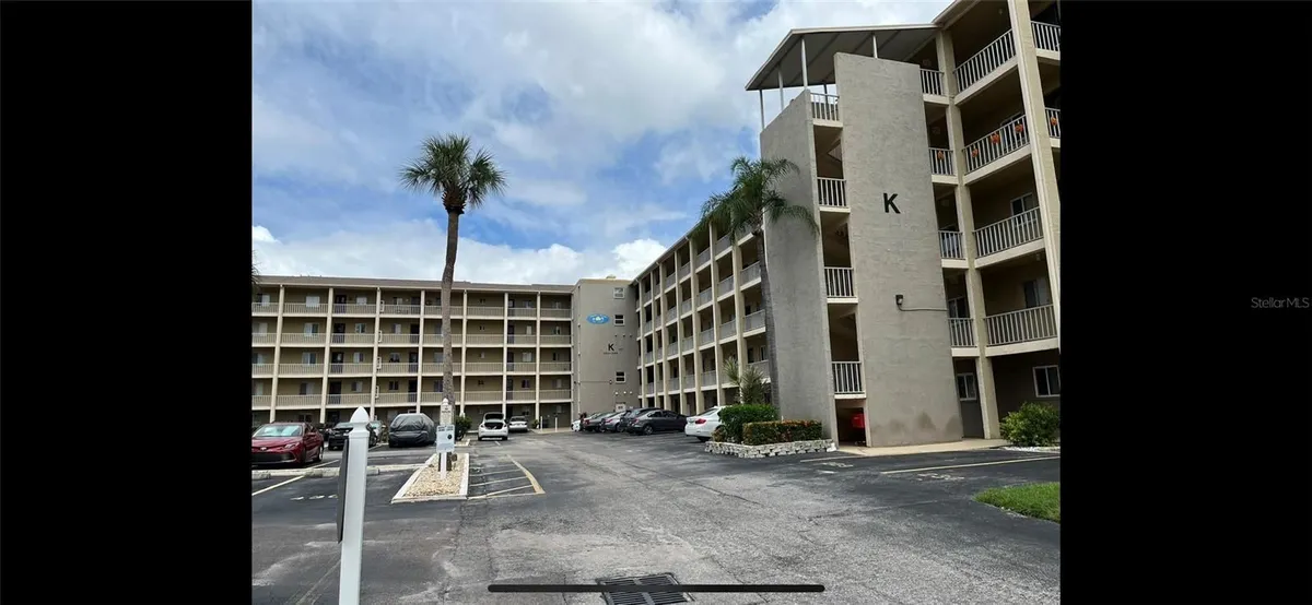 Property Slideshow image 1 of 13 | 3600 lake bayshore dr unit 221, Bradenton, FL, 34205