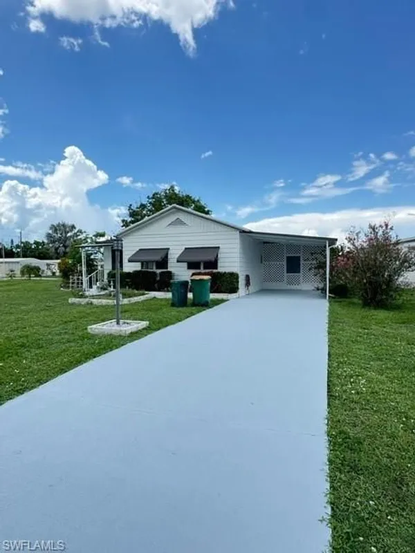 Property Slideshow image 1 of 7 | 6 saint tropez dr, Naples, FL, 34112