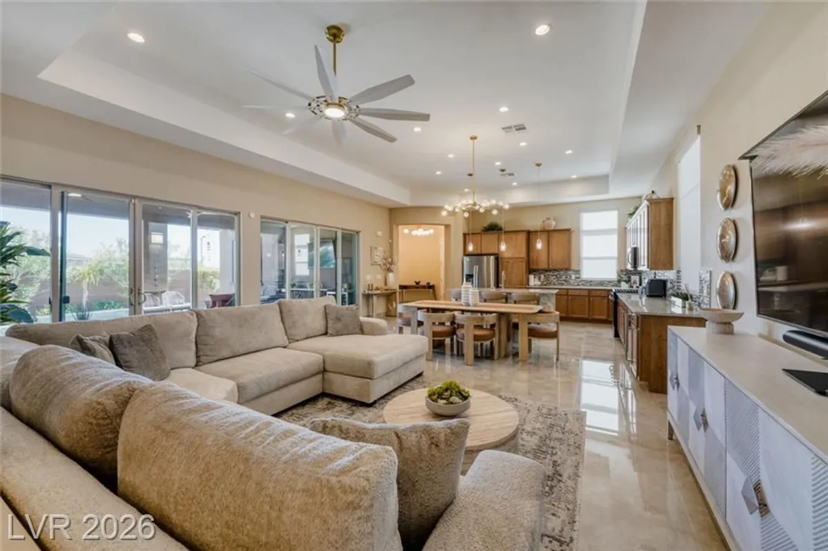 Property Slideshow image 1 of 38 | 9926 regency canyon way, Las Vegas, NV, 89148