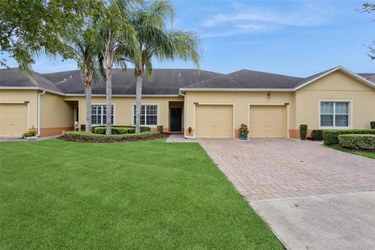 Property Slideshow image 1 of 23 | 3613 solana cir b, Clermont, FL, 34711