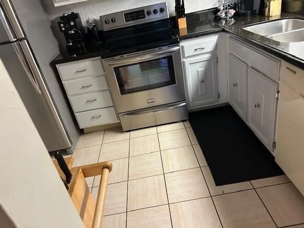 Property Slideshow image 1 of 10 | 3591 environ blvd a405, Lauderhill, FL, 33319