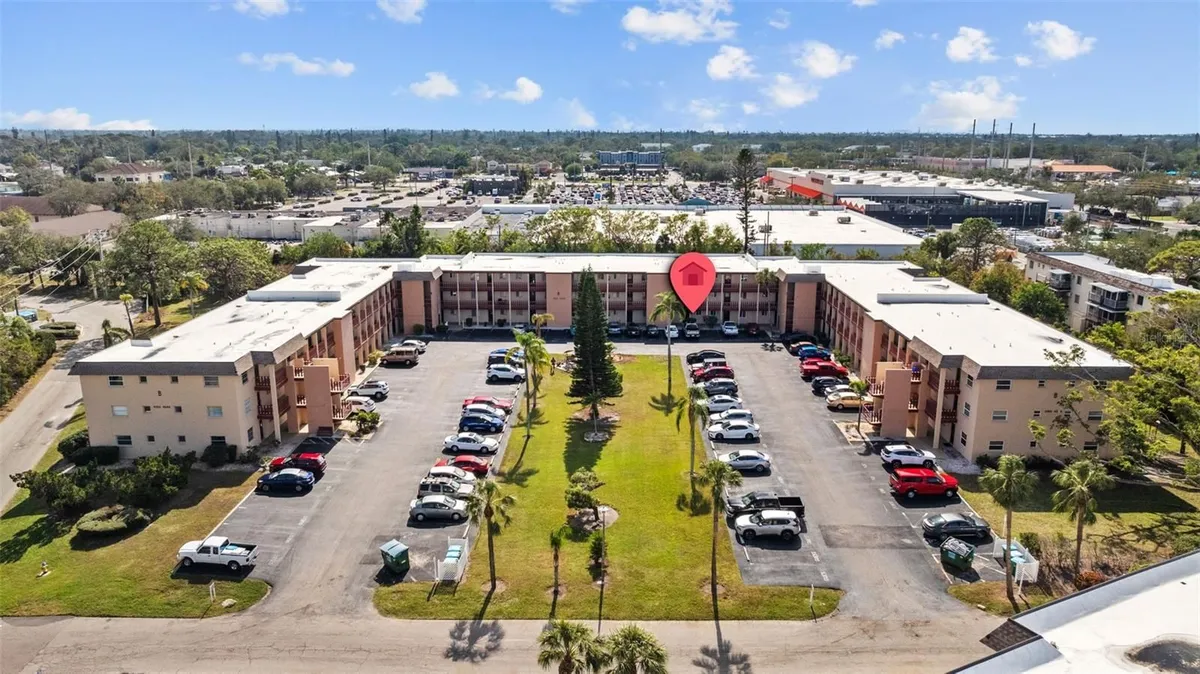 Property Slideshow image 1 of 45 | 4126 heron way b113, Bradenton, FL, 34205