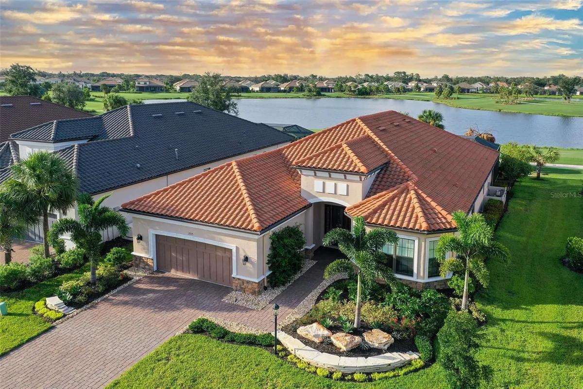 Property Slideshow image 1 of 51 | 15115 montello way, Lakewood Ranch, FL, 34211
