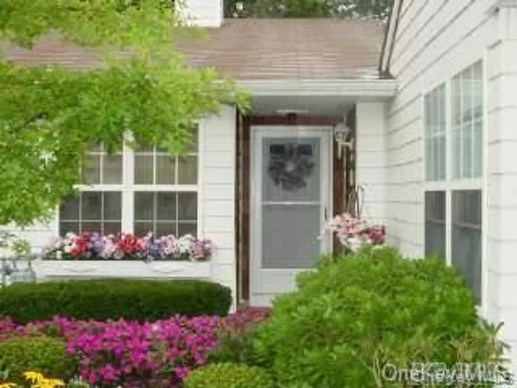 Property Slideshow image 1 of 1 | 110 theodore dr 110, Brookhaven, NY, 11727