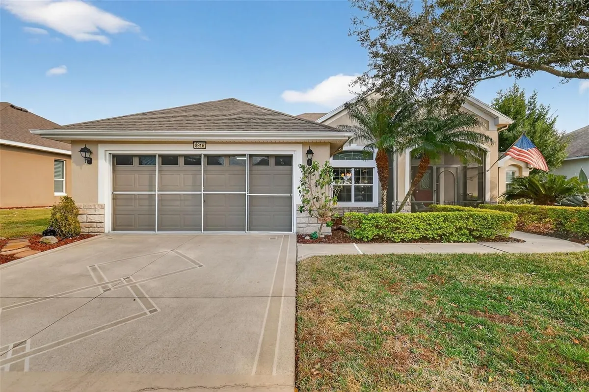 Property Slideshow image 1 of 57 | 8916 bridgeport bay cir, Mount Dora, FL, 32757