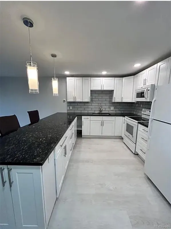 Property Slideshow image 1 of 19 | 13800 e marina dr, Aurora, CO, 80014