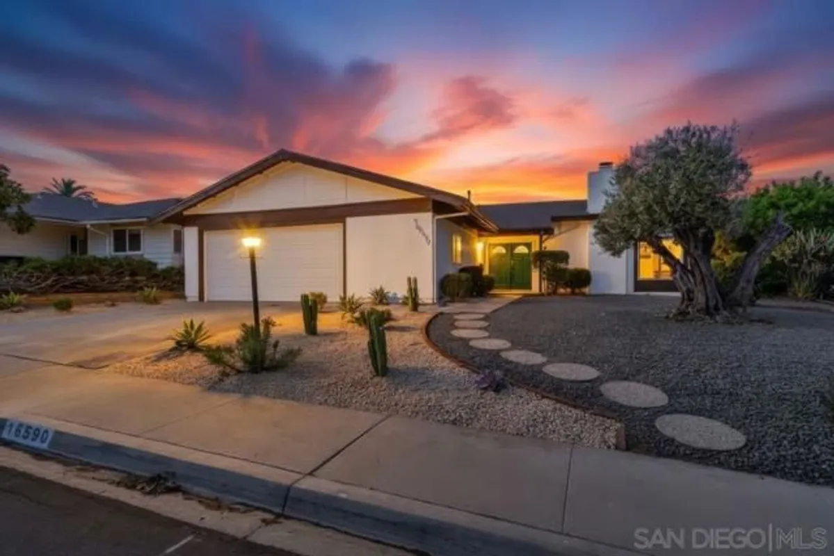 Property Slideshow image 1 of 39 | 16590 casero rd, San Diego, CA, 92128