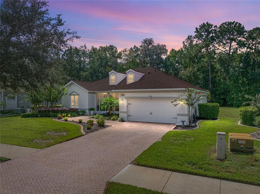Property Slideshow image 1 of 76 | 19808 tattnall way, Brooksville, FL, 34601