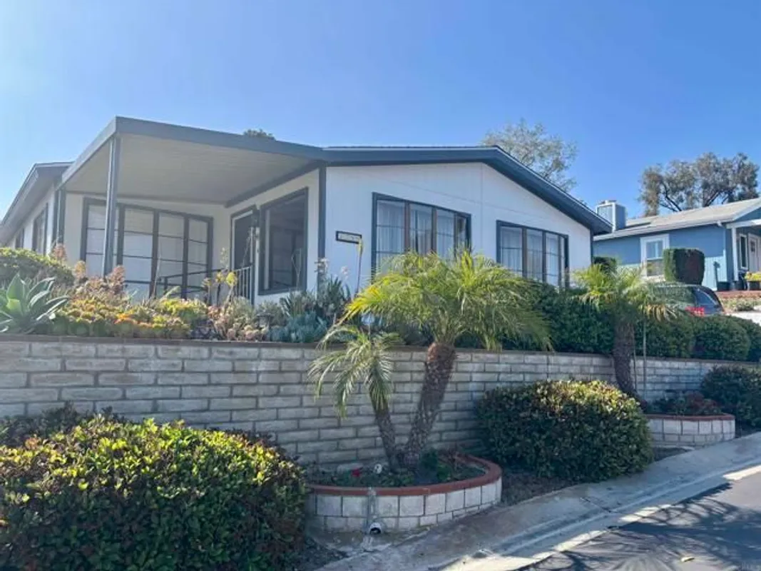 Property Slideshow image 1 of 12 | 2295 lindsay dr, Carlsbad, CA, 92008