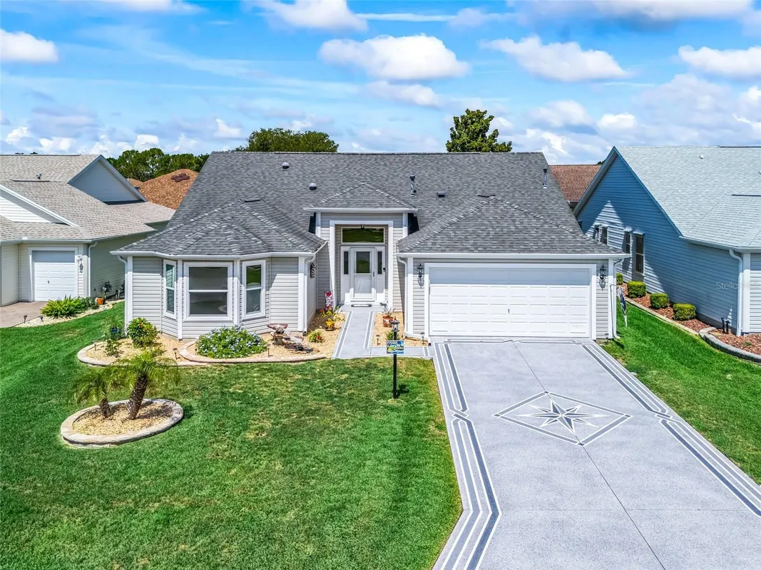 Property Slideshow image 1 of 61 | 17946 se 87th melrose ct, The Villages, FL, 32162