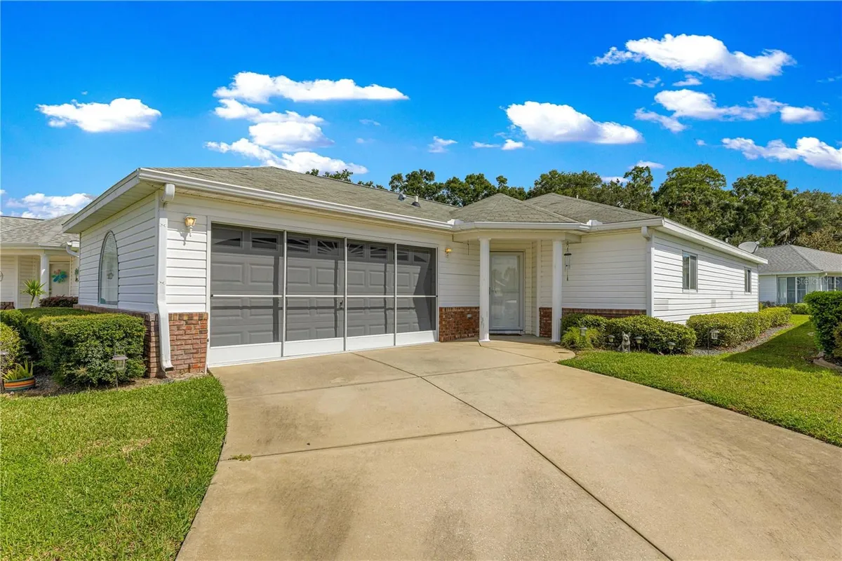 Property Slideshow image 1 of 48 | 13364 sw 111th cir, Dunnellon, FL, 34432