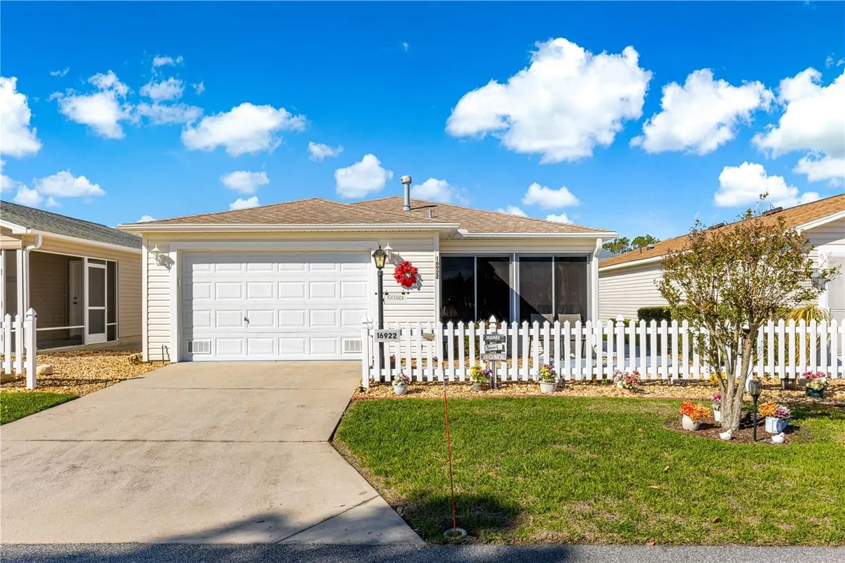 Property Slideshow image 1 of 39 | 16922 se 81st charlesfort ave, The Villages, FL, 32162