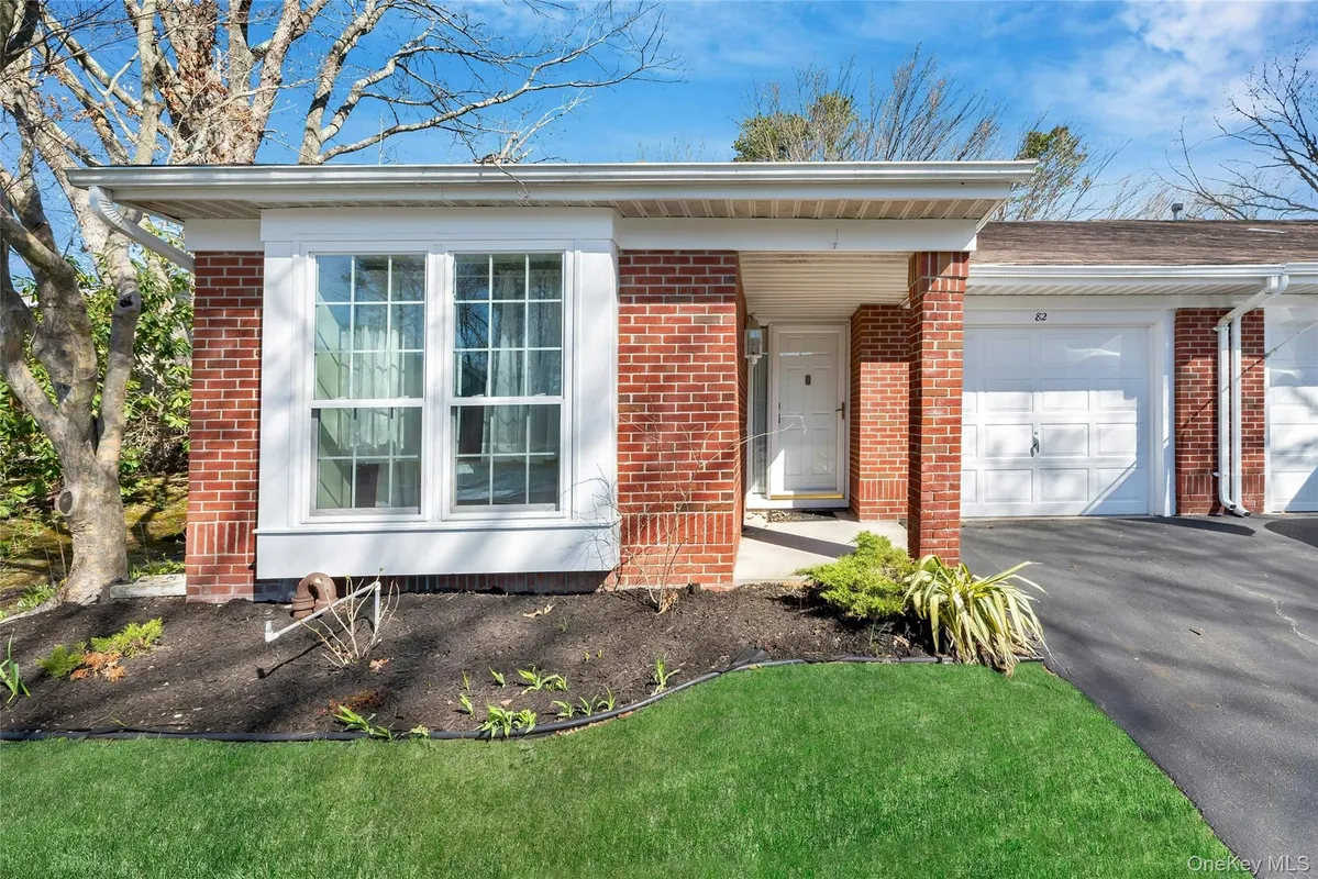 Property Slideshow image 1 of 26 | 82 glen dr, Brookhaven, NY, 11961