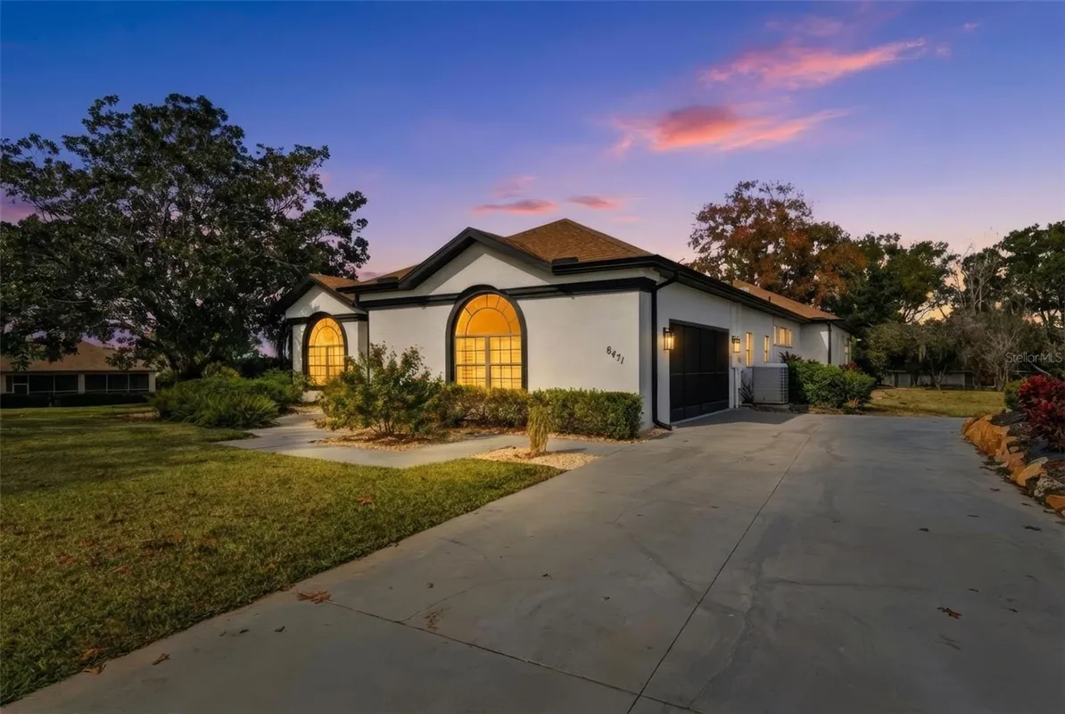 Property Slideshow image 1 of 64 | 8451 delta ct, Weeki Wachee, FL, 34613