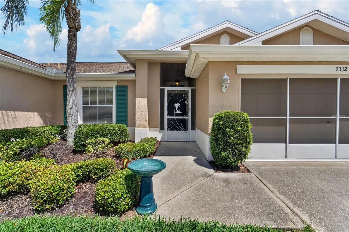 Property Slideshow image 1 of 66 | 2312 brookfield greens cir 61, Sun City Center, FL, 33573