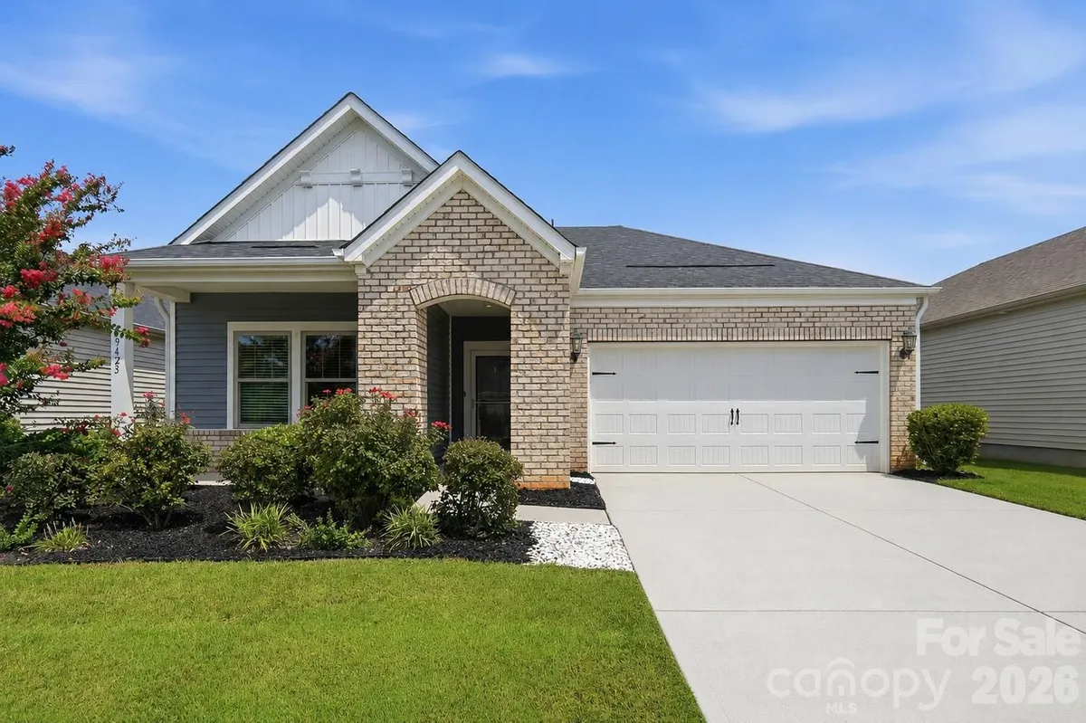 Property Slideshow image 1 of 25 | 9423 festival way, Charlotte, NC, 28215