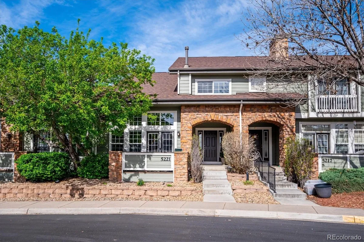 Property Slideshow image 1 of 48 | 5221 s greens cir, Littleton, CO, 80123