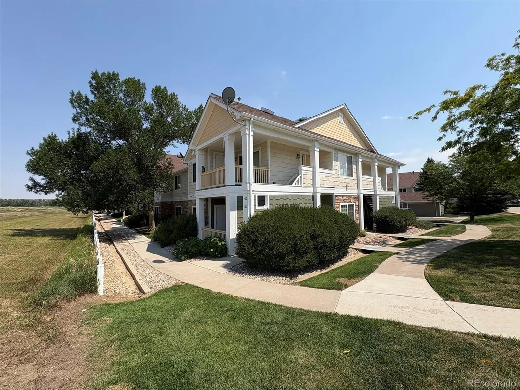 Property Slideshow image 1 of 20 | 4645 hahns peak dr 102, Loveland, CO, 80538
