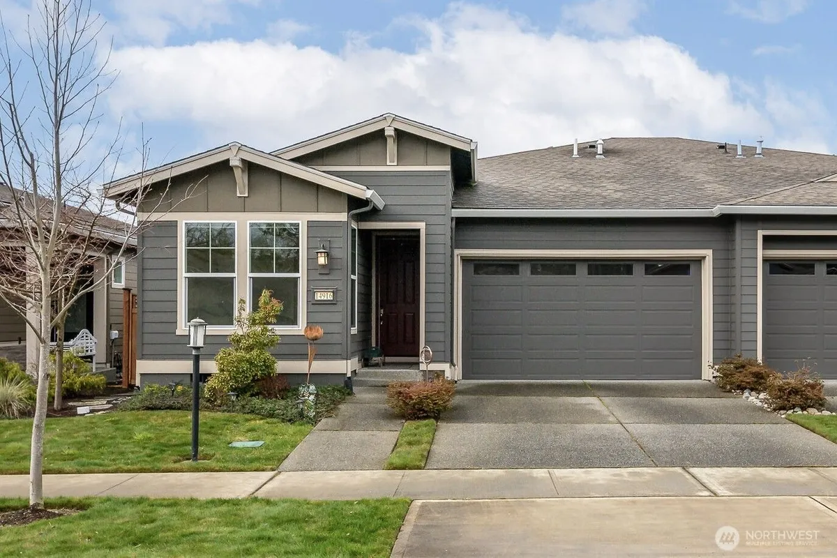 Property Slideshow image 1 of 38 | 14916 183rd ave, Bonney Lake, WA, 98391